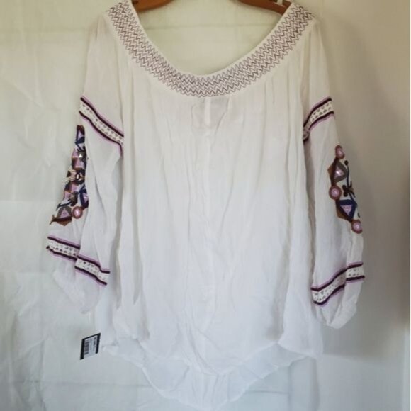 INC Women Blouse Plus Size 1X Off Shoulder White Embroidered Tribal Peasant Boho - Picture 8 of 11